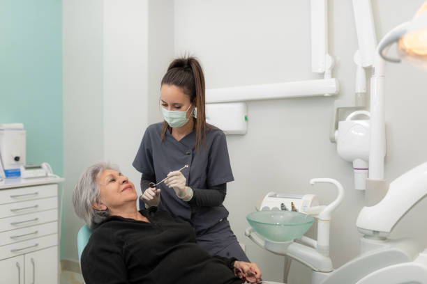 Best Dentist for Tooth Abscess  in Pleasantville, IA